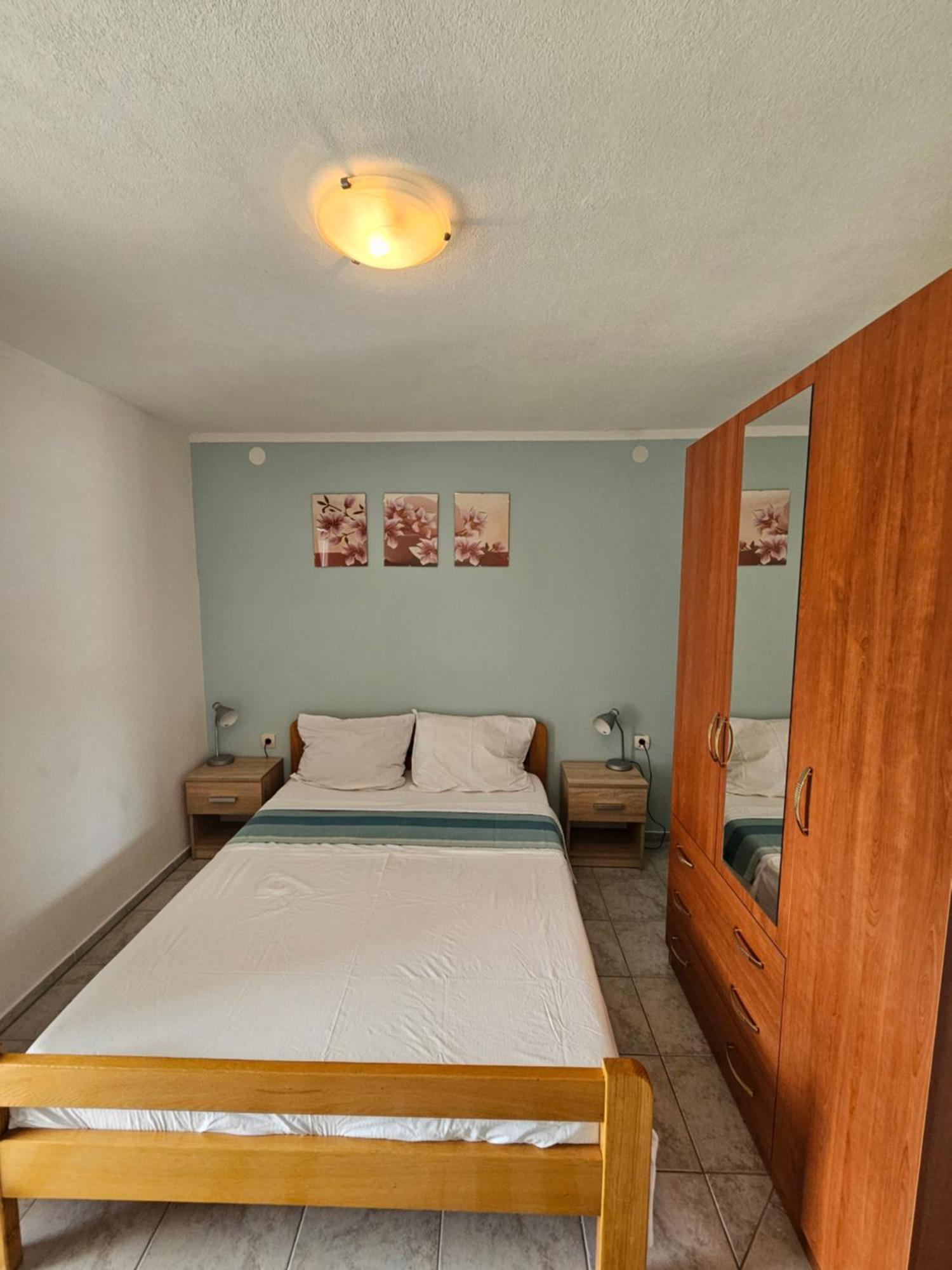 Apartments Villamare Grebastica Exterior photo